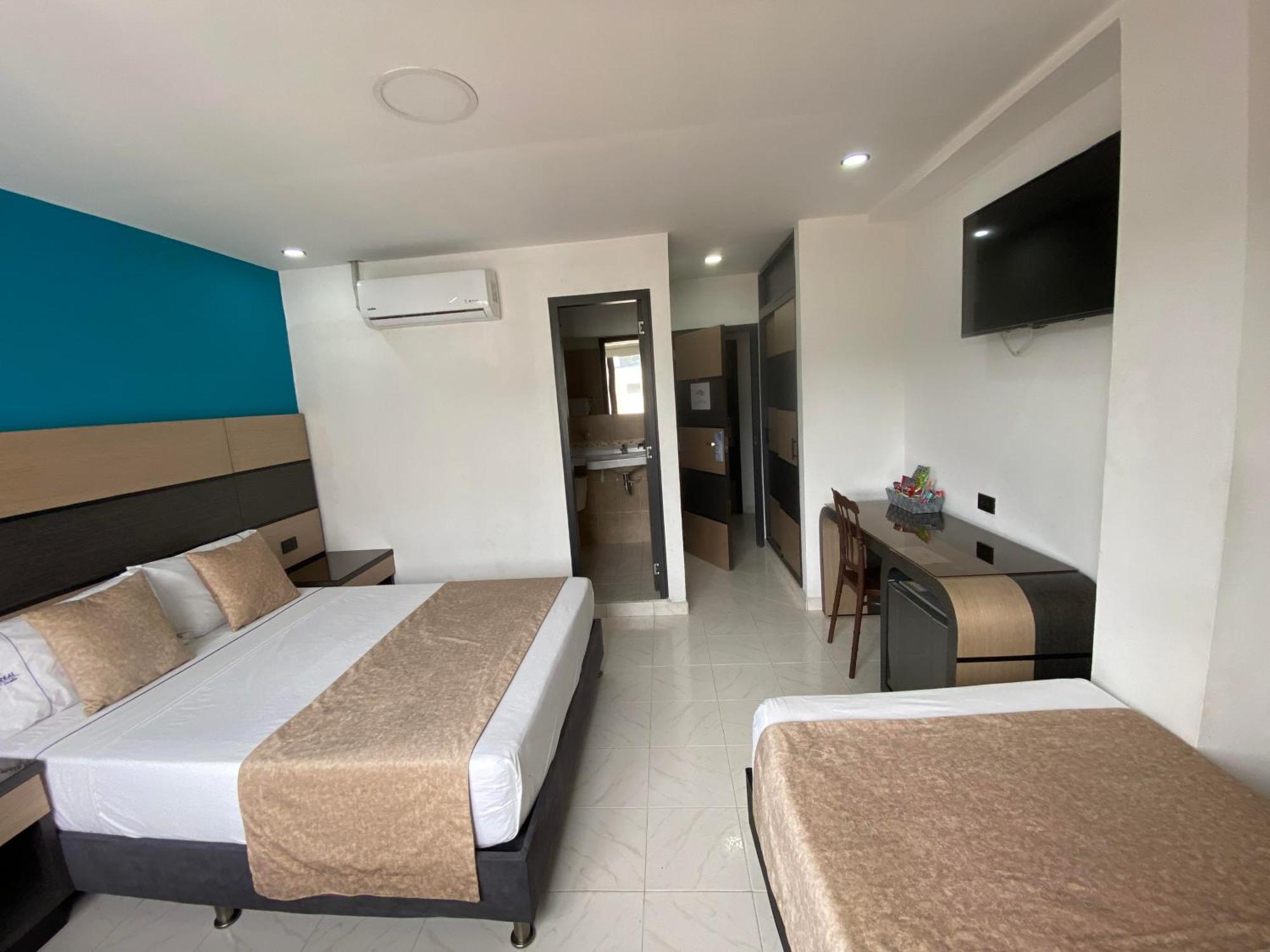 Hotel Plaza Real Ocana Exterior photo