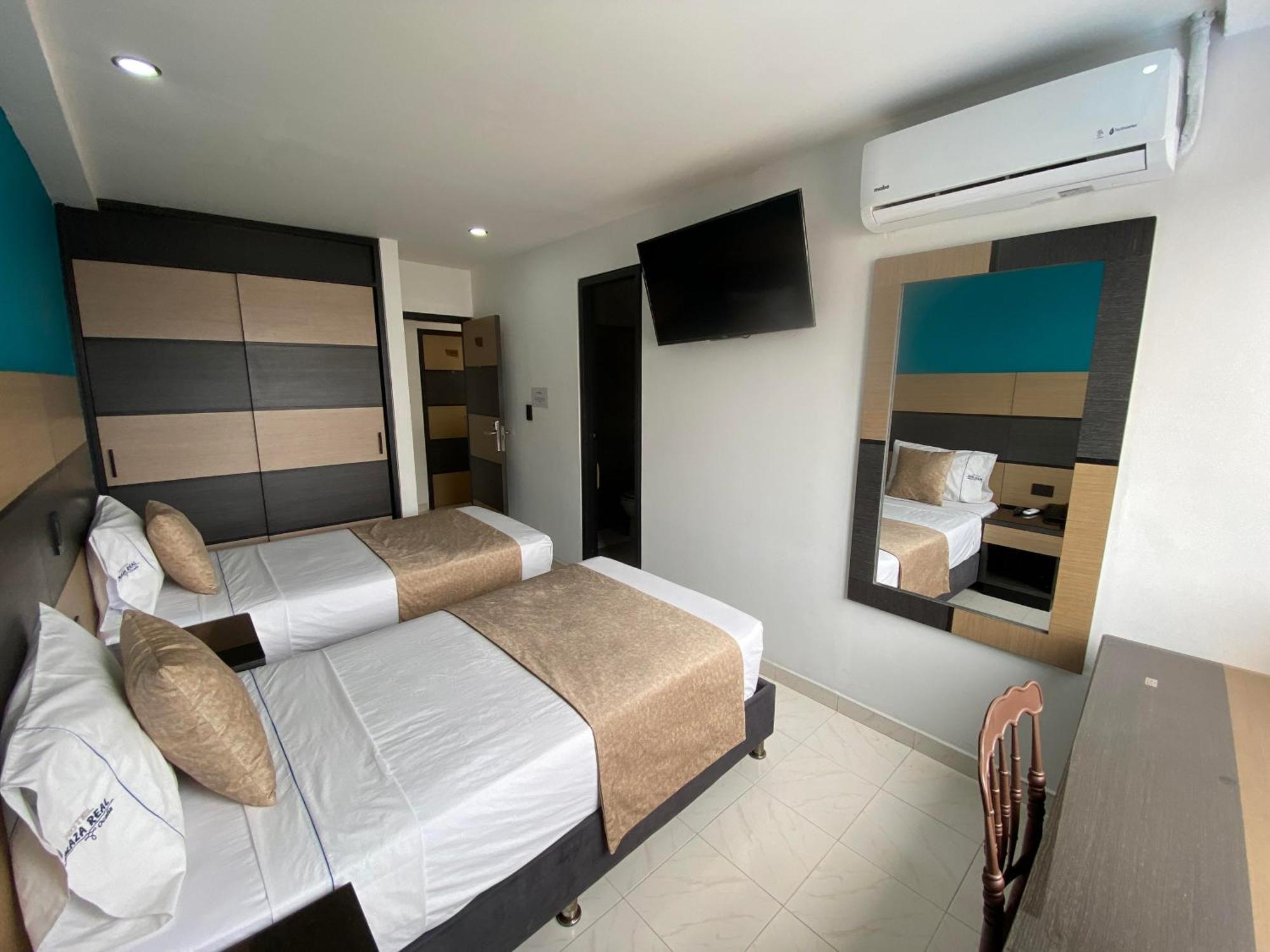 Hotel Plaza Real Ocana Exterior photo